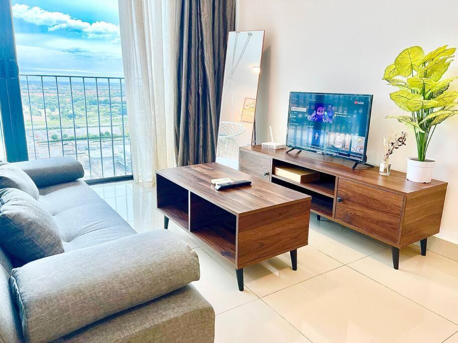 G 1-5Pax Cozy Home Trefoil Setia Alam 100Mps Wifi & Tv Sccc Exterior foto